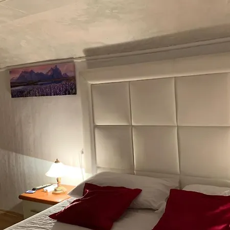 Appartamento Arch House *